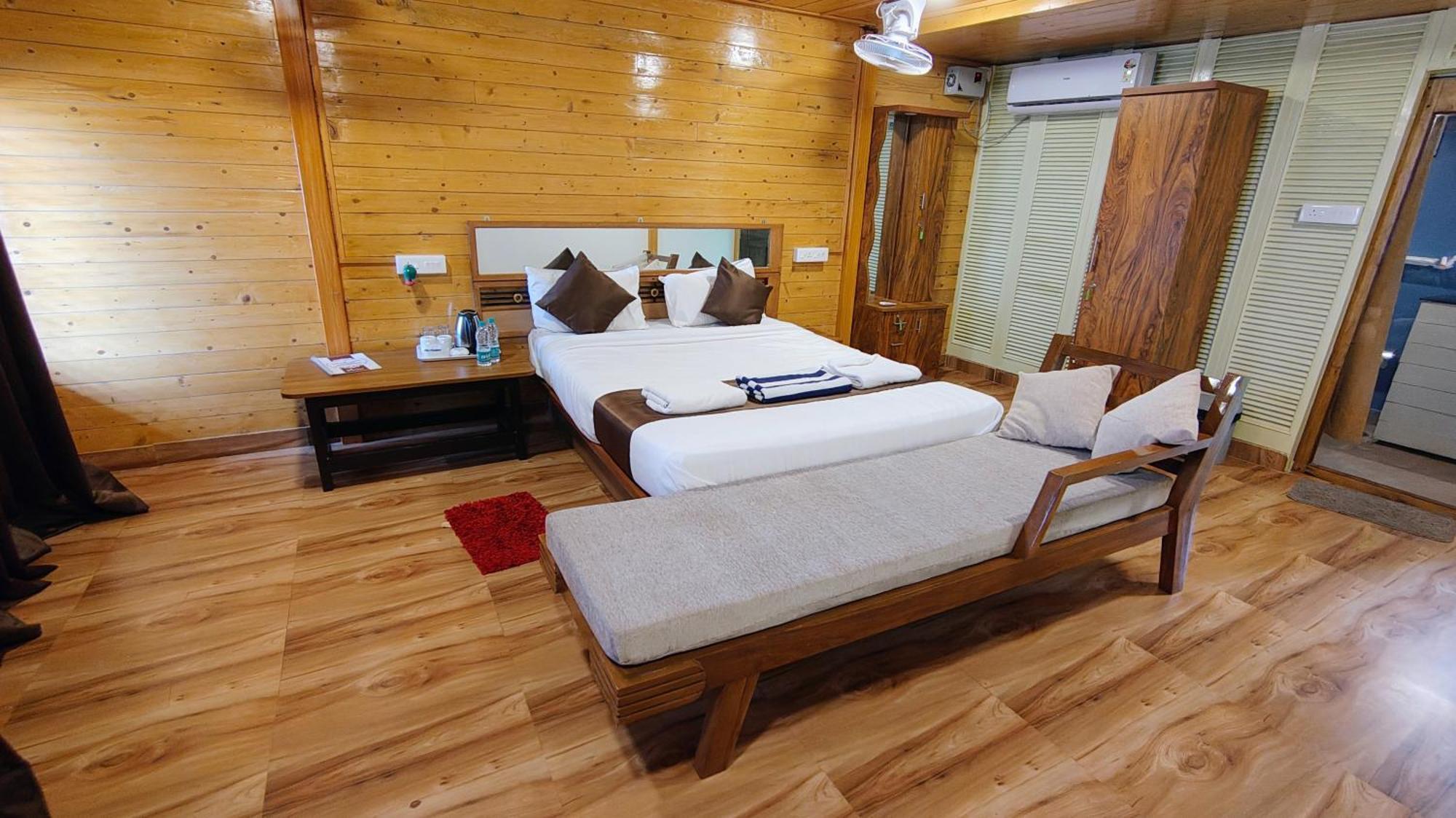 Darsy Residency Hotel Agonda Luaran gambar